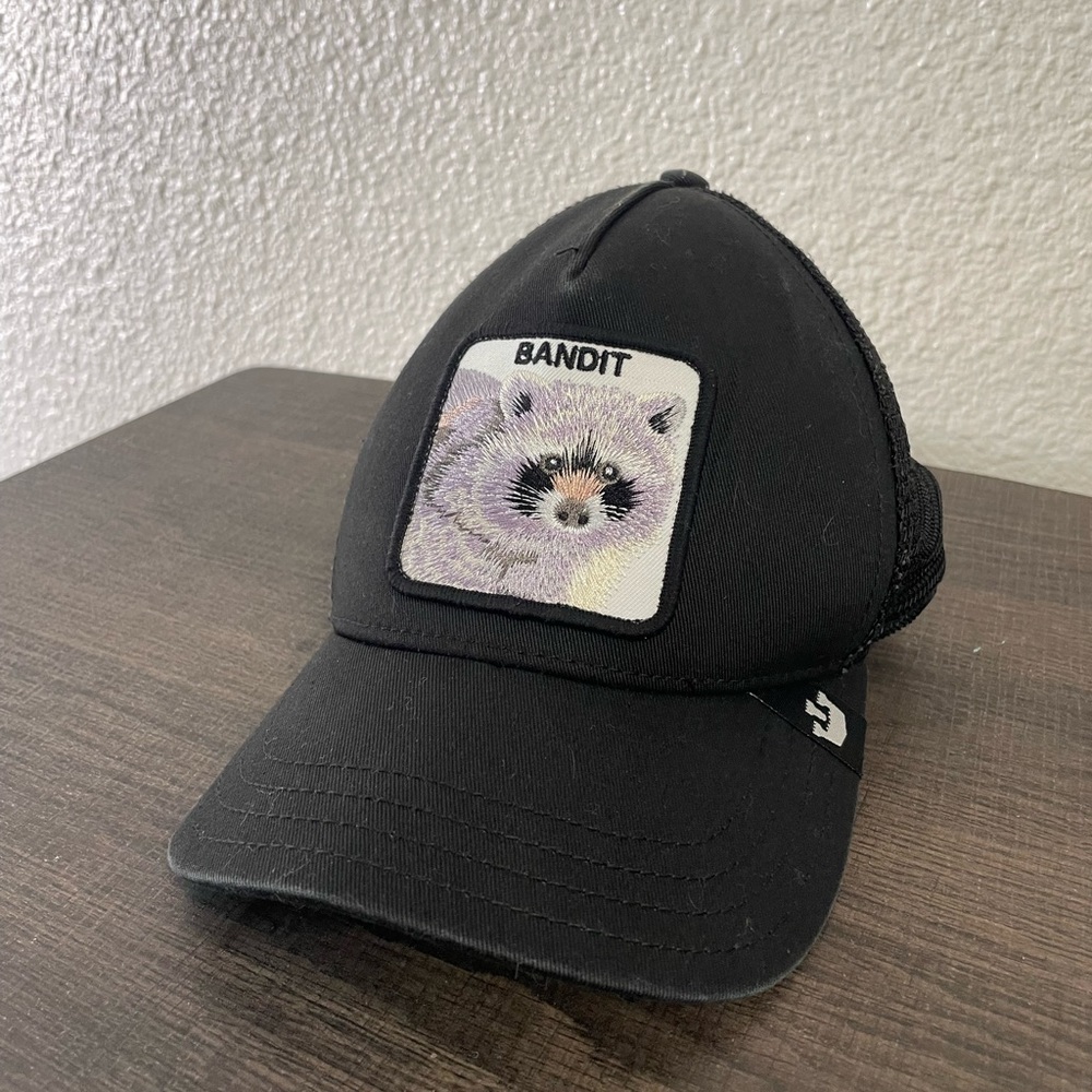 Goorin bros Men’s ball cap Trucker hat mesh backing adjustable Bandit Racoon